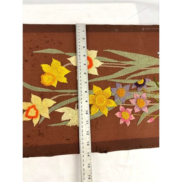 VTG Crewel Floral Daffodil Paragon Needlepoint 70s Unframed Wall Art 14"x24" - Picture 12 of 12